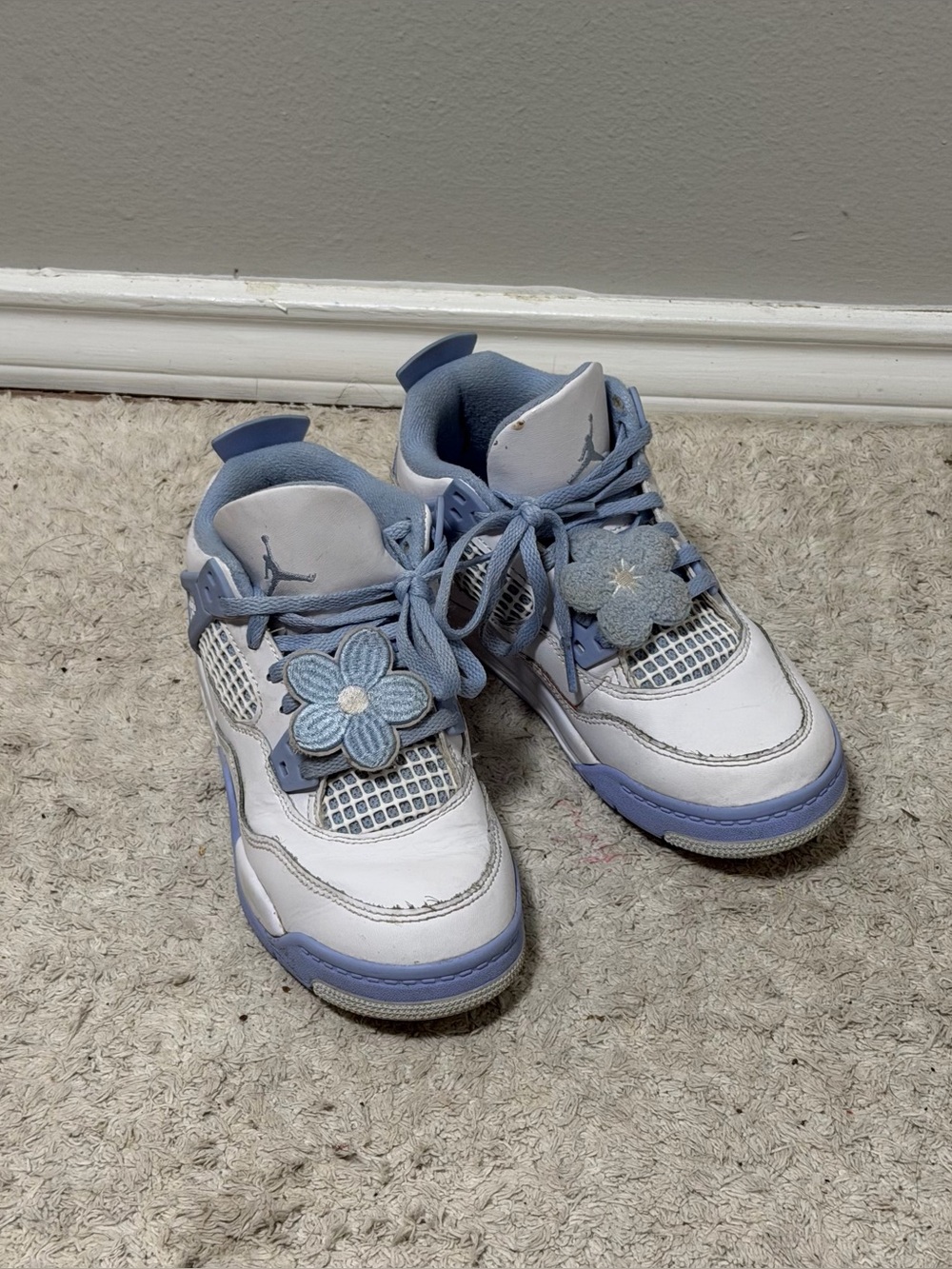 Air Jordan Kids Girl Sneakers Shoes 4 Retro Forget Me Not Blue/White size 2Y